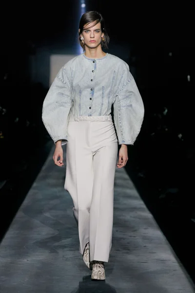 Look 36